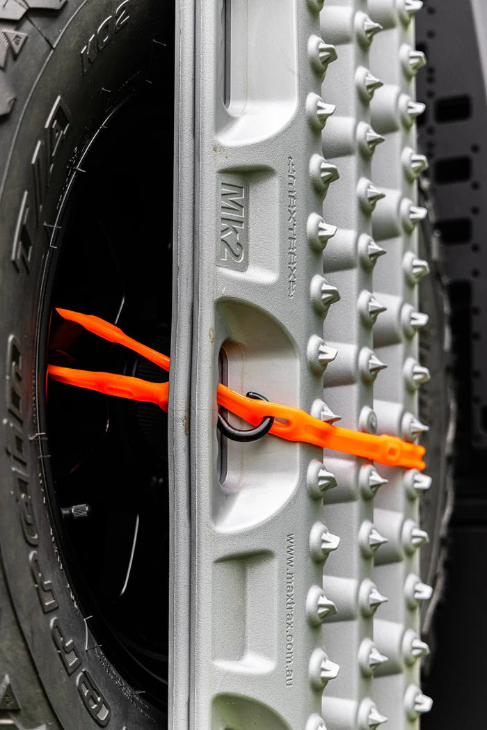 Load image into Gallery viewer, The Perfect Bungee 36" Adjustable Bungee Strap - Safety Orange