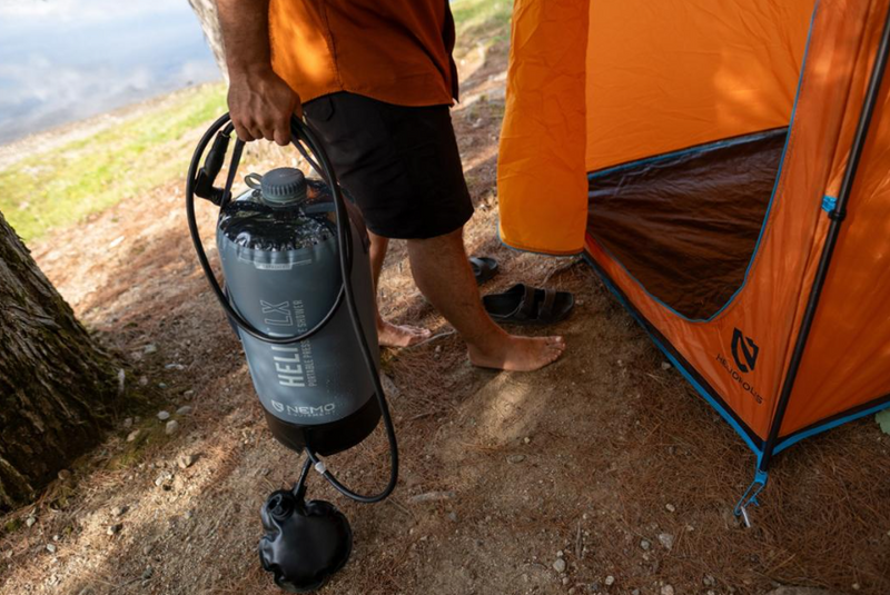 Load image into Gallery viewer, Nemo Helio LX Pressure Shower - 22L (Fortress/Black)