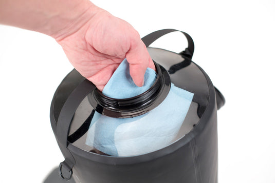 Nemo Helio LX Pressure Shower (Black/Apple Green)