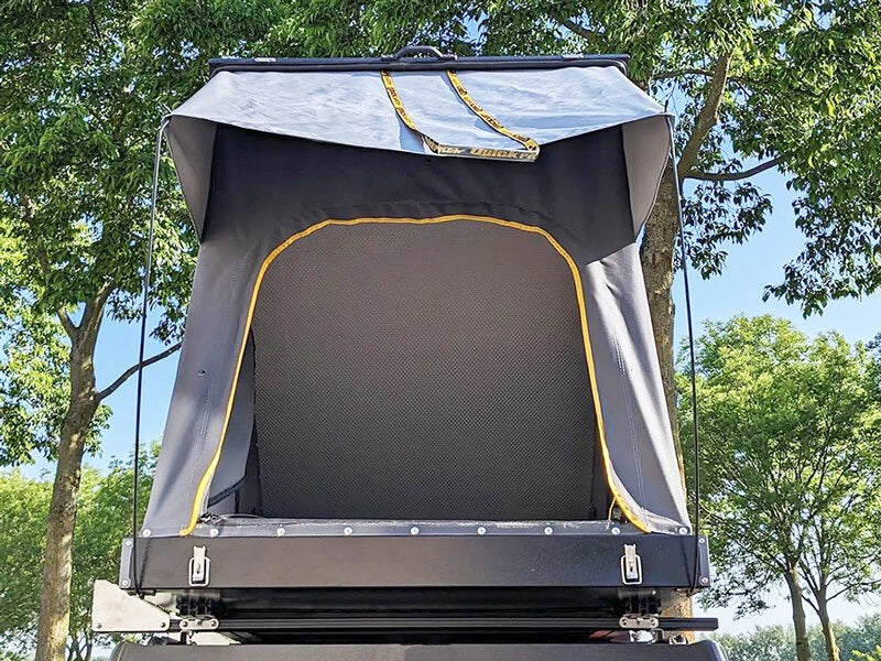 Load image into Gallery viewer, Quick Pitch Aero Light Weight Roof Top Tent
