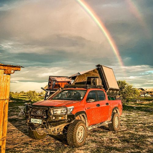 Load image into Gallery viewer, Quick Pitch MiniMax Roof Top Tent RTT
