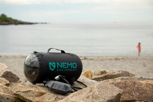 Nemo Helio Pressure Shower - 11L (Dark Verglas)