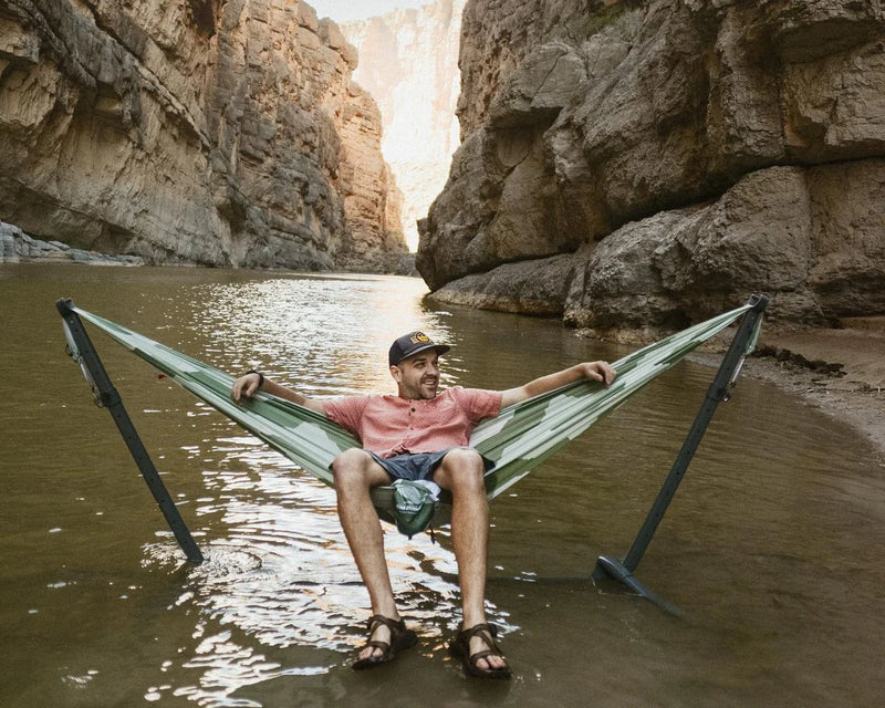 Load image into Gallery viewer, Kammok Swiftlet Portable Hammock Stand
